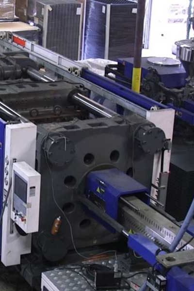 Large Injection Molding Machine